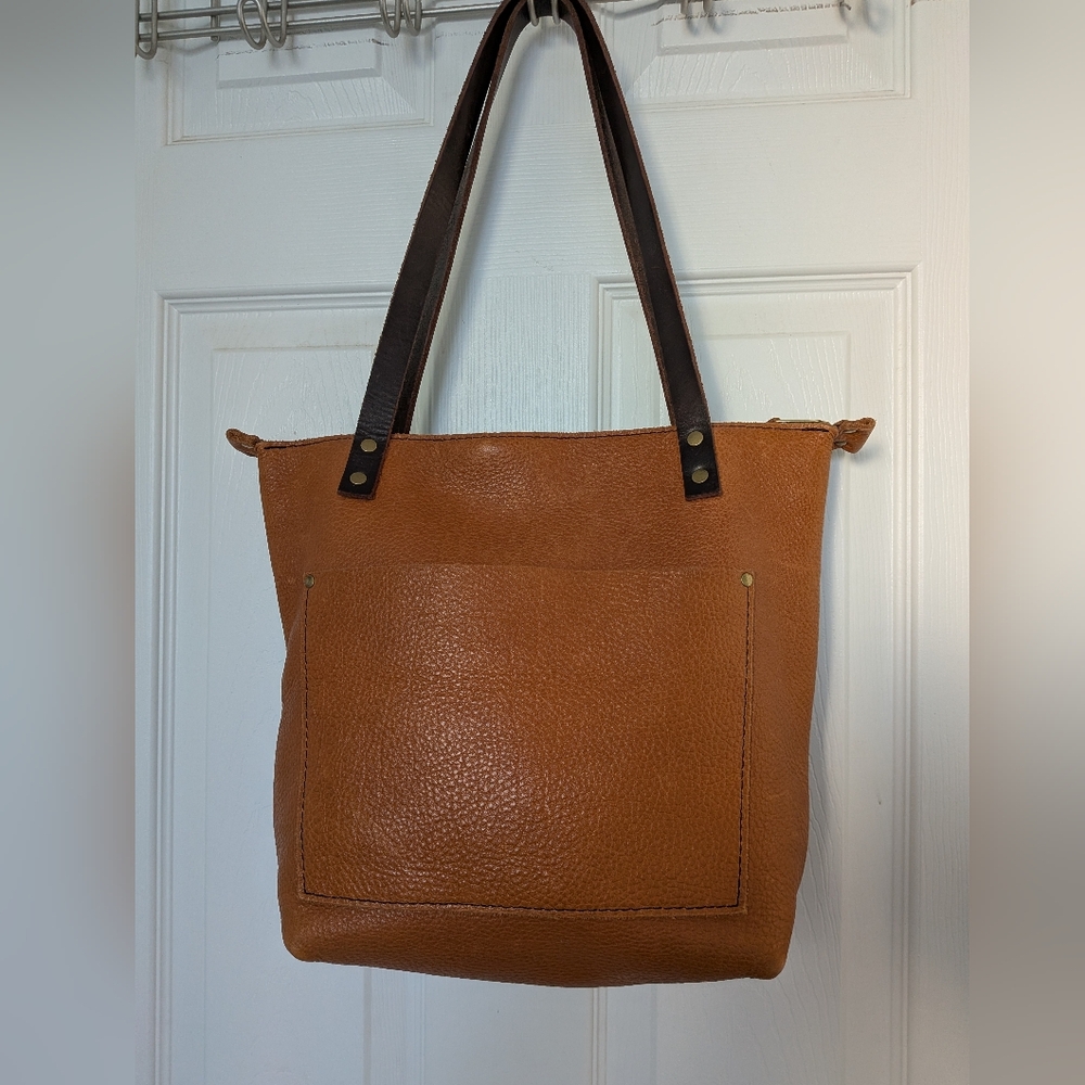 Portland Leather Dune Small Zip Tote